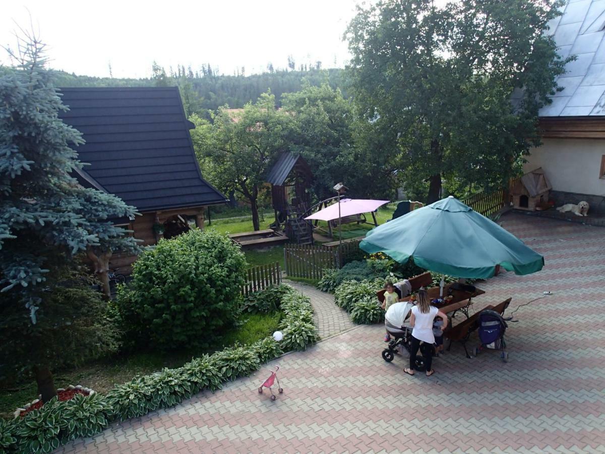 Pokoje Goscinne U Elzbiety Ciche Małe 外观 照片